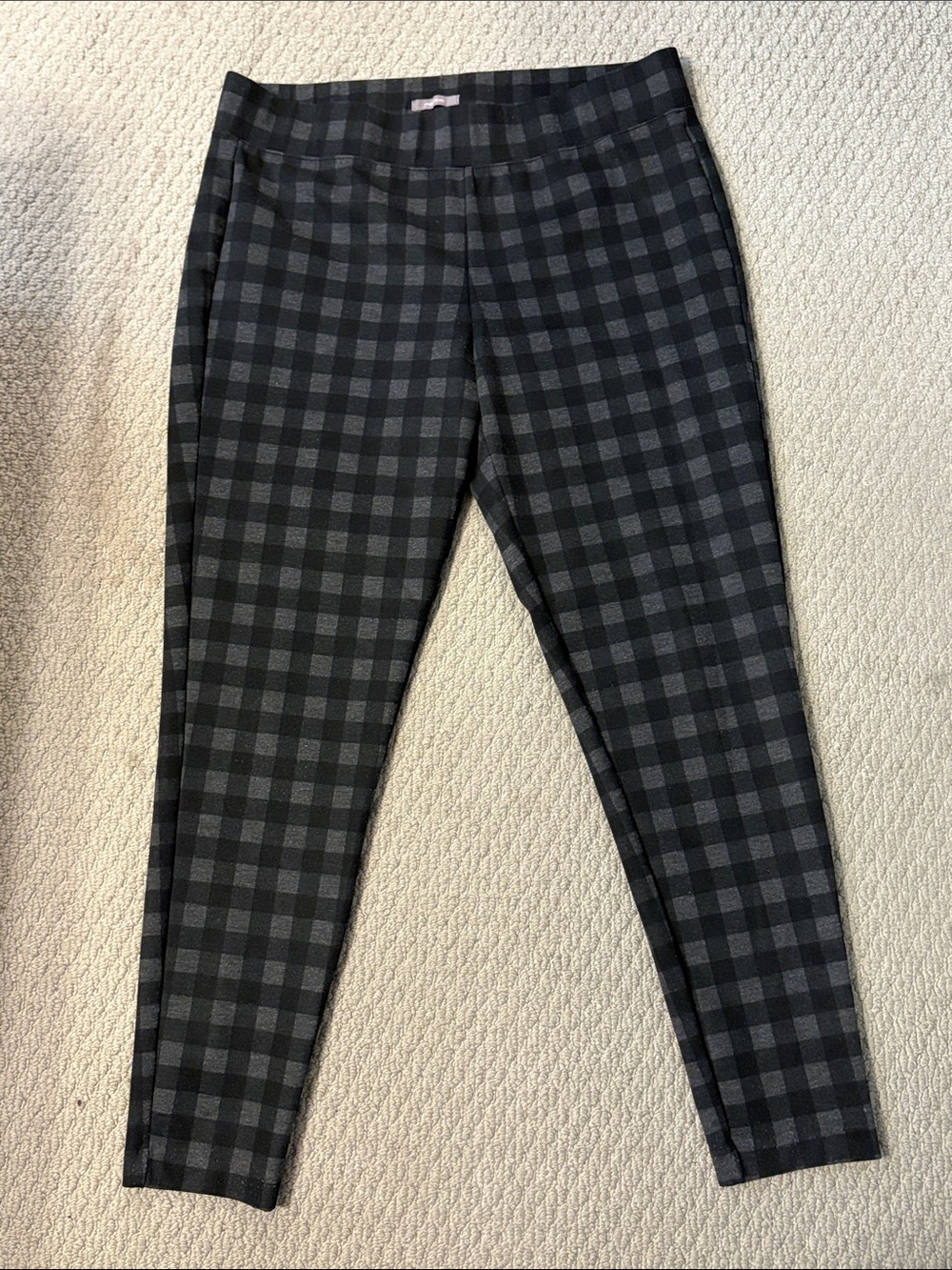 Maurices Black and Gray Plaid Cropped Pants